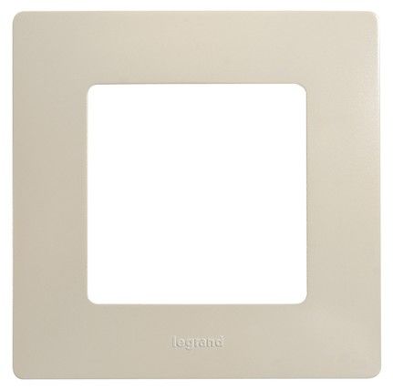 ����� �� 1 ���� �������� ����� Etika Legrand 672511