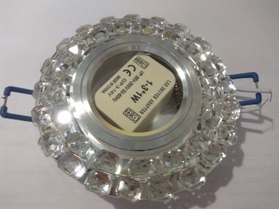 ���������� ������������ MR-16 CRYSTAL LED19 ���������� + LED MaxLight 