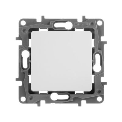 ������������� ������������� ������������ ����� Etika Legrand 672209