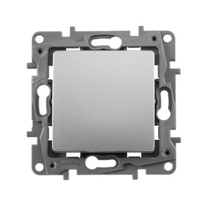 �����������-�������������1-��������� �� ������� (�� ������������). ��������. Etika. Legrand 672411