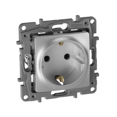 ������� � ����������� - �������� ������. ��������. Etika. Legrand 672421